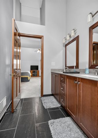 4559 Hunting Creek Drive, Grove City, OH 43123