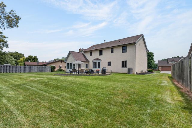 4559 Hunting Creek Drive, Grove City, OH 43123