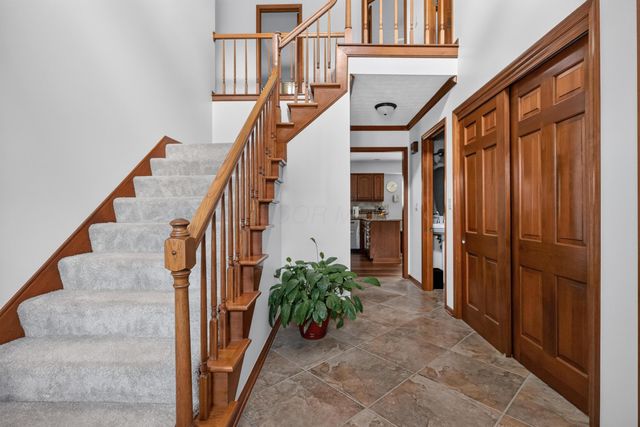 4559 Hunting Creek Drive, Grove City, OH 43123