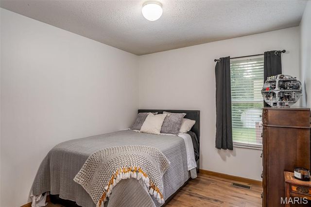 7712 Meadow View Circle, Union, MO 63084