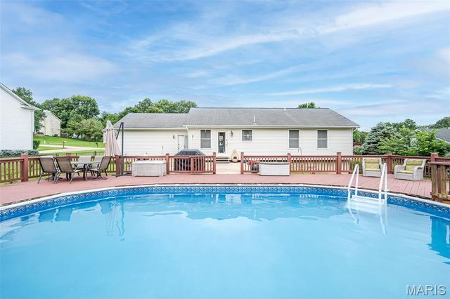 7712 Meadow View Circle, Union, MO 63084