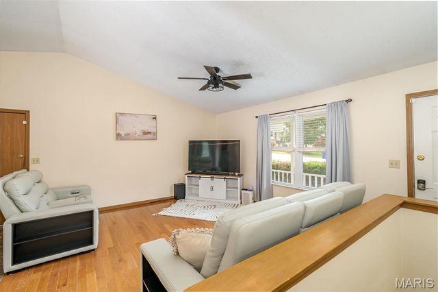 7712 Meadow View Circle, Union, MO 63084