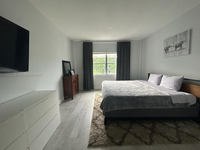3501 Jackson St 309, Hollywood, FL 33021