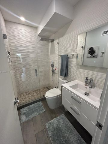 3501 Jackson St 309, Hollywood, FL 33021