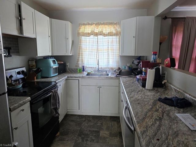477 Hilltop Acres Street, North Wilkesboro, NC 28659