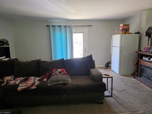 477 Hilltop Acres Street, North Wilkesboro, NC 28659