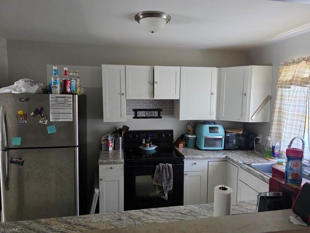 477 Hilltop Acres Street, North Wilkesboro, NC 28659