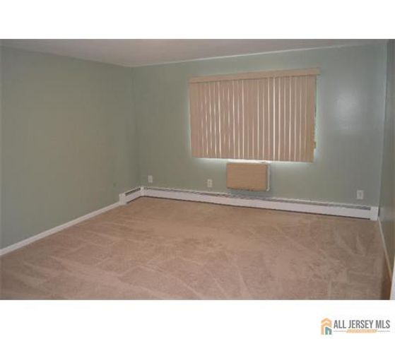 117 Cricket Lane 117, Woodbridge Proper, NJ 07095