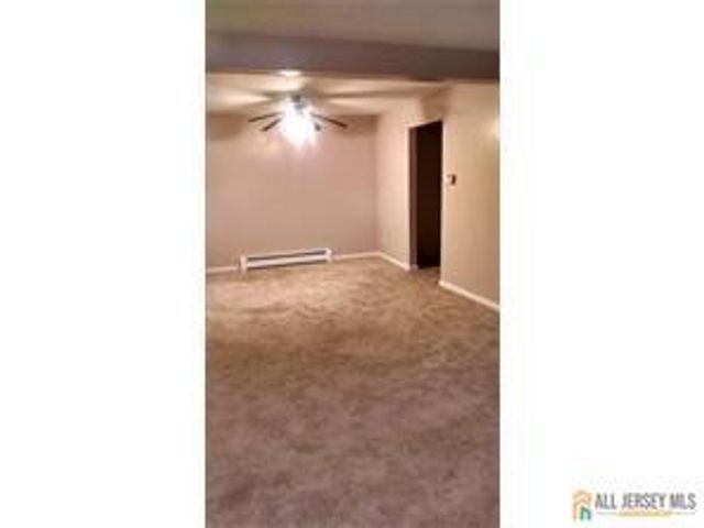 117 Cricket Lane 117, Woodbridge Proper, NJ 07095
