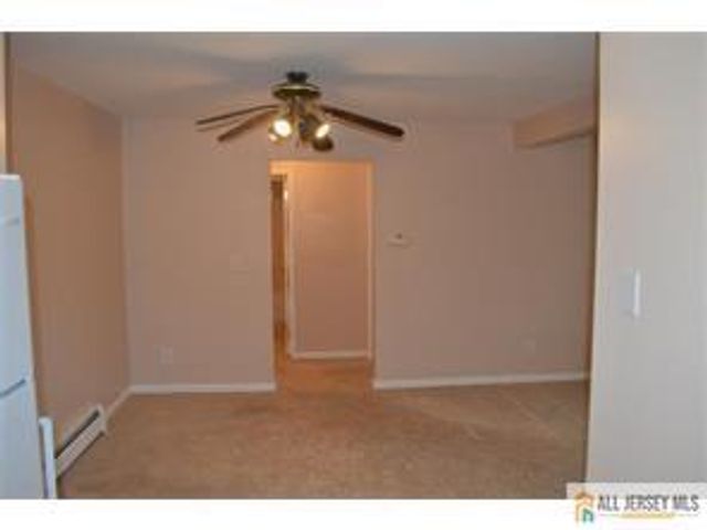 117 Cricket Lane 117, Woodbridge Proper, NJ 07095