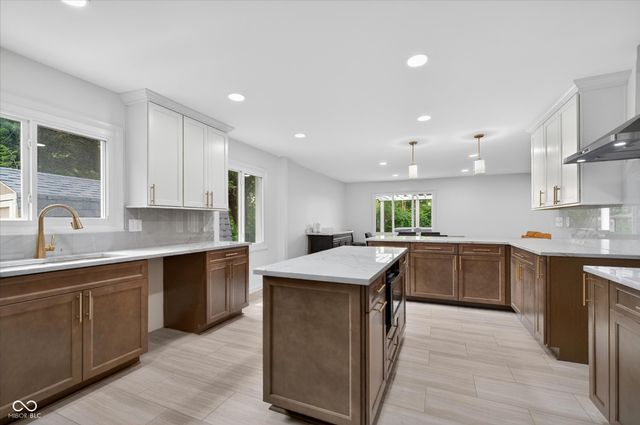 430 W 64th, Indianapolis, IN 46260