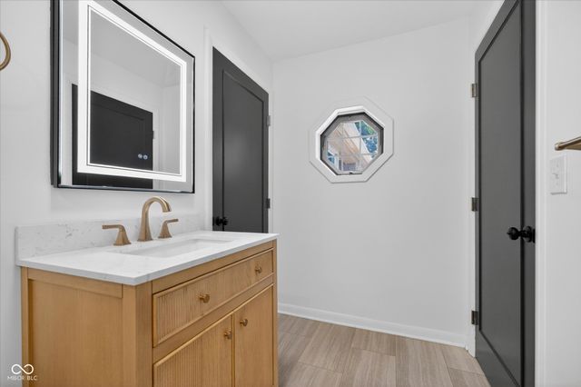 430 W 64th, Indianapolis, IN 46260