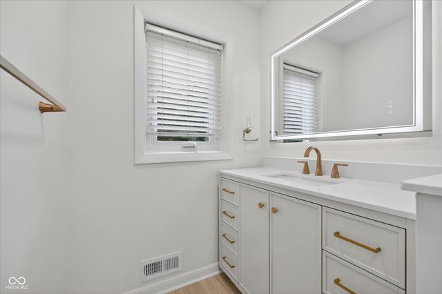 430 W 64th, Indianapolis, IN 46260