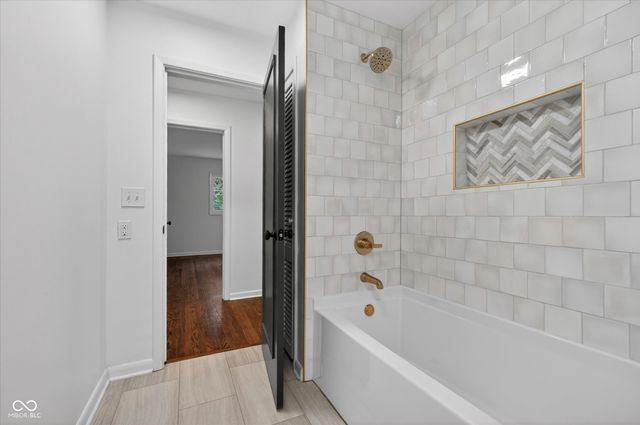 430 W 64th, Indianapolis, IN 46260