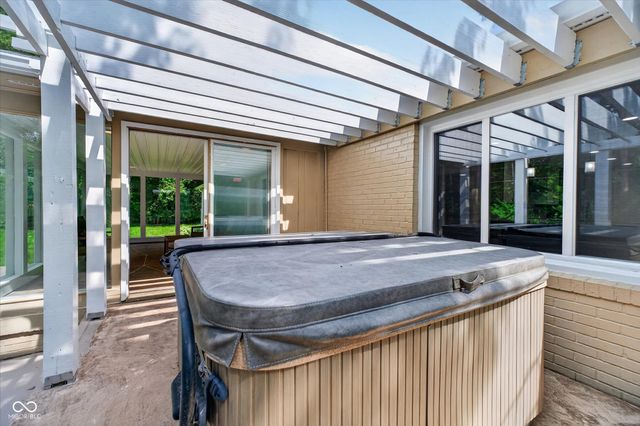 430 W 64th, Indianapolis, IN 46260
