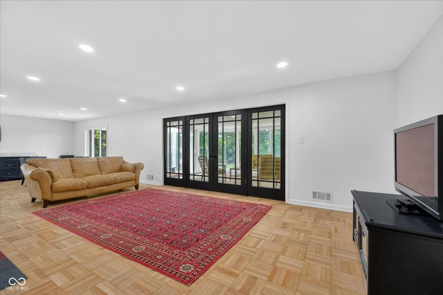 430 W 64th, Indianapolis, IN 46260