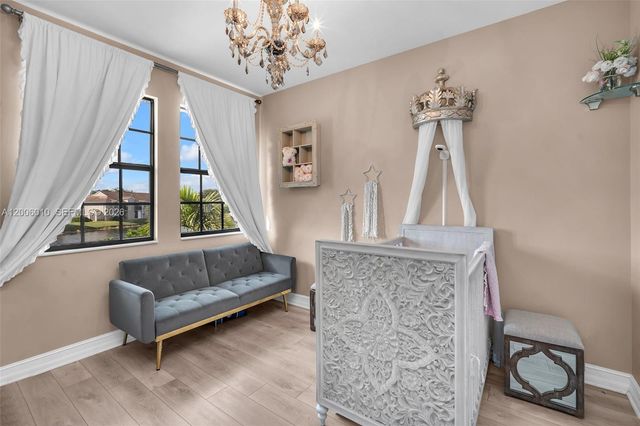 865 SW 113th Ln, Pembroke Pines, FL 33025