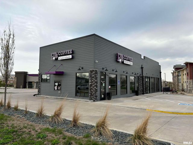 4650 UTICA RIDGE Road, Davenport, IA 52722