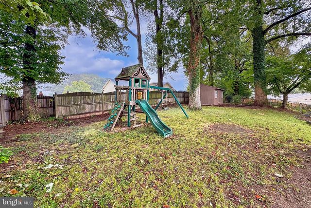 5807 ACCOMAC ST, Springfield, VA 22150