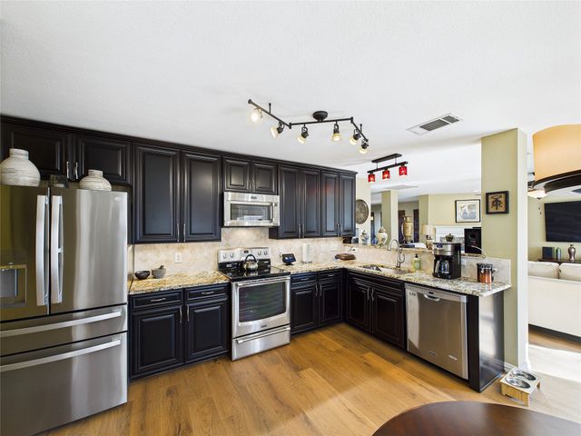 1704 Heron Drive, Aubrey, TX 76227