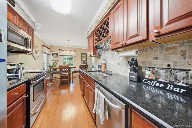 111 Cartwheel Court 28, Washingtonville, NY 10992