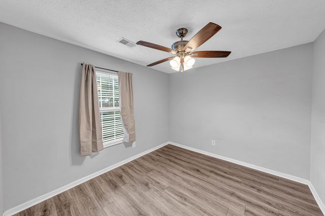 129 Southern Ter, White House, TN 37188