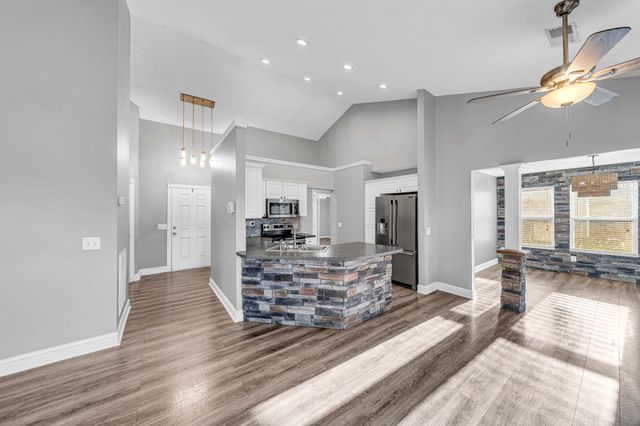 129 Southern Ter, White House, TN 37188