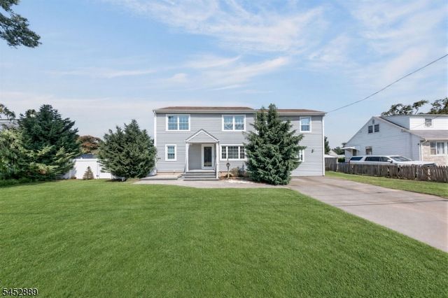 647 Cook Ave, Middlesex Boro, NJ 08846
