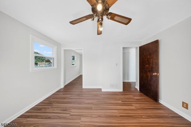 647 Cook Ave, Middlesex Boro, NJ 08846