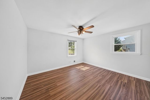 647 Cook Ave, Middlesex Boro, NJ 08846