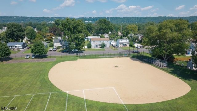 647 Cook Ave, Middlesex Boro, NJ 08846