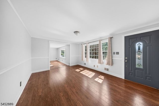 647 Cook Ave, Middlesex Boro, NJ 08846
