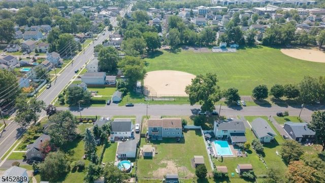 647 Cook Ave, Middlesex Boro, NJ 08846