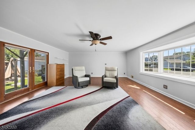 647 Cook Ave, Middlesex Boro, NJ 08846