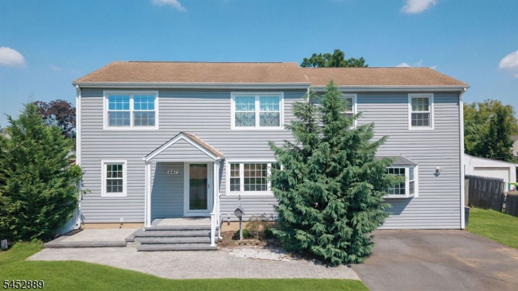 647 Cook Ave, Middlesex Boro, NJ 08846