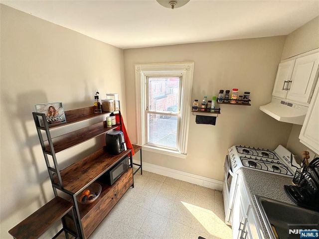 42-44 Bergen, Englewood, NJ 07631