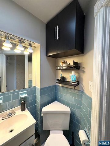 42-44 Bergen, Englewood, NJ 07631
