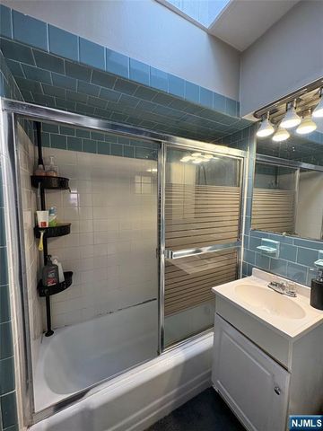42-44 Bergen, Englewood, NJ 07631