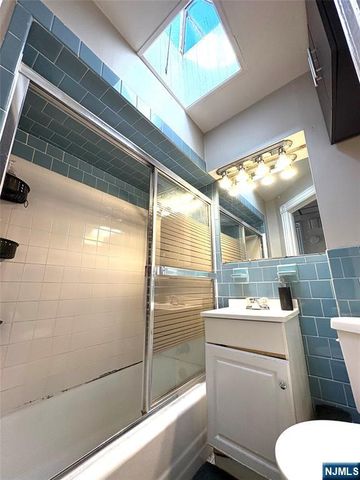 42-44 Bergen, Englewood, NJ 07631