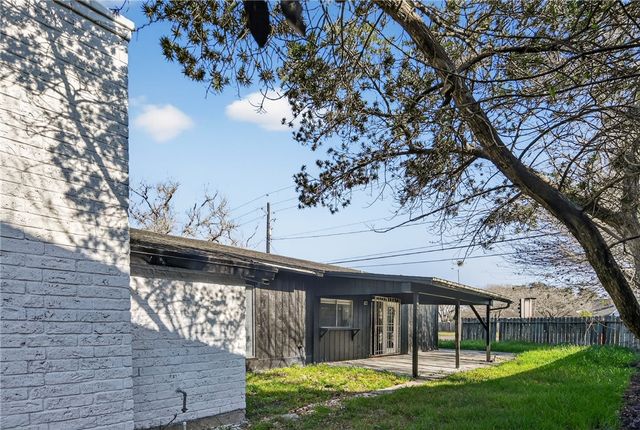 4110 Boros Dr, Corpus Christi, TX 78413