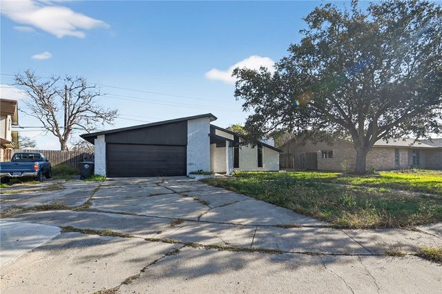 4110 Boros Dr, Corpus Christi, TX 78413