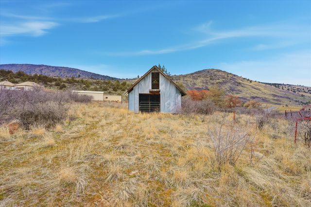 6125 Wocus Road, Klamath Falls, OR 97601