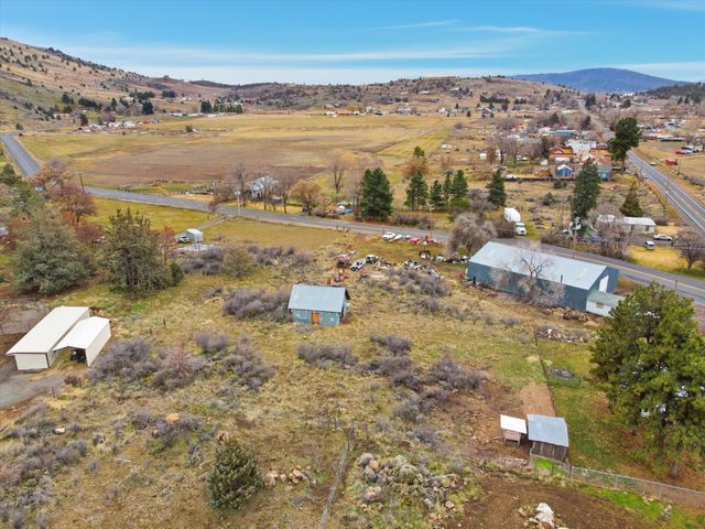 6125 Wocus Road, Klamath Falls, OR 97601