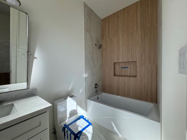 513 W 8th Street, Houston, TX 77007