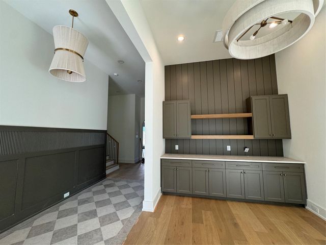 513 W 8th Street, Houston, TX 77007