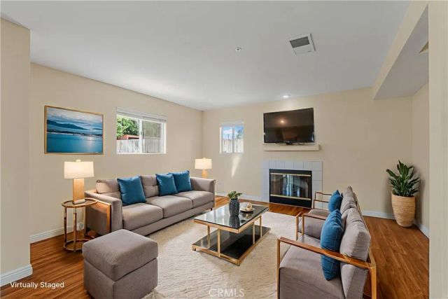 225 Cinnamon Oak Ave, Ventura, CA 93004