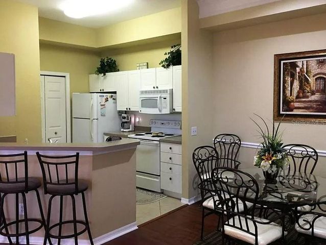 5134 NORTHRIDGE ROAD 304, Sarasota, FL 34238