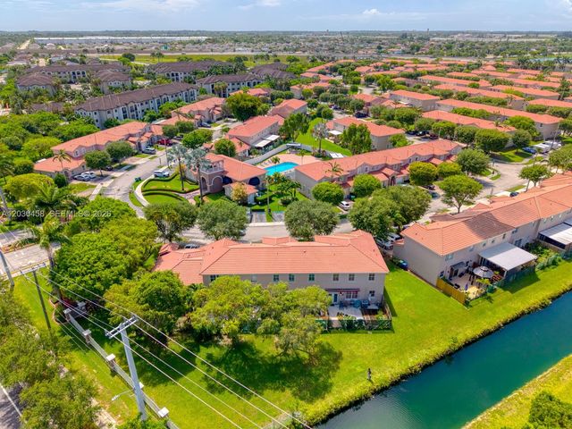 27240 SW 138th Path, Homestead, FL 33032