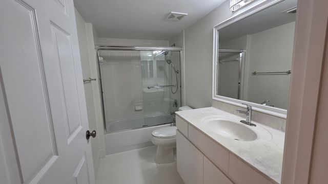 5777 Gemstone Court 207, Boynton Beach, FL 33437