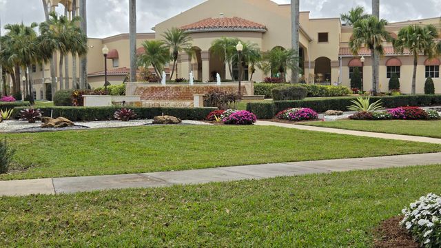 5777 Gemstone Court 207, Boynton Beach, FL 33437
